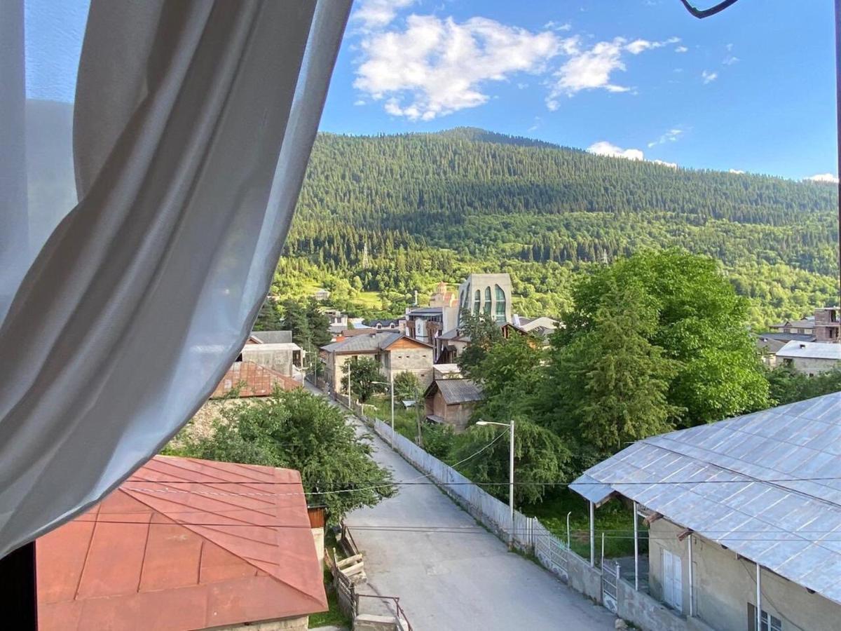Sana Guest House Mestia Eksteriør bilde
